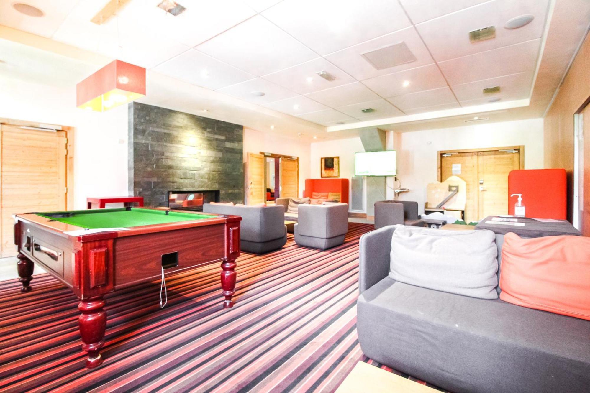 Large One-Bedroom Apartment, Wheelchair Adapted, Les Terrasses D'Eos Flaine Bagian luar foto